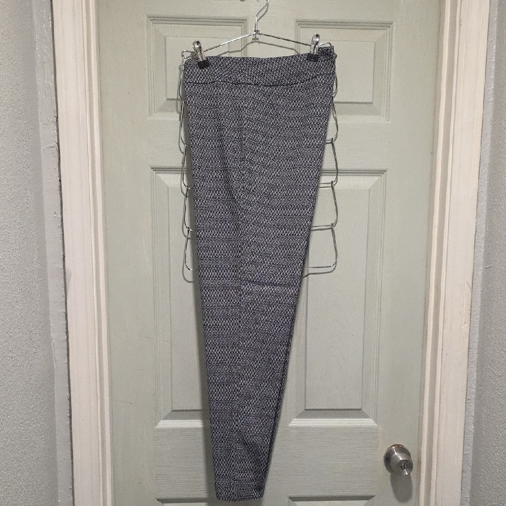 Dana Buchman EUC Tummy Control Ankle Cropped Pants